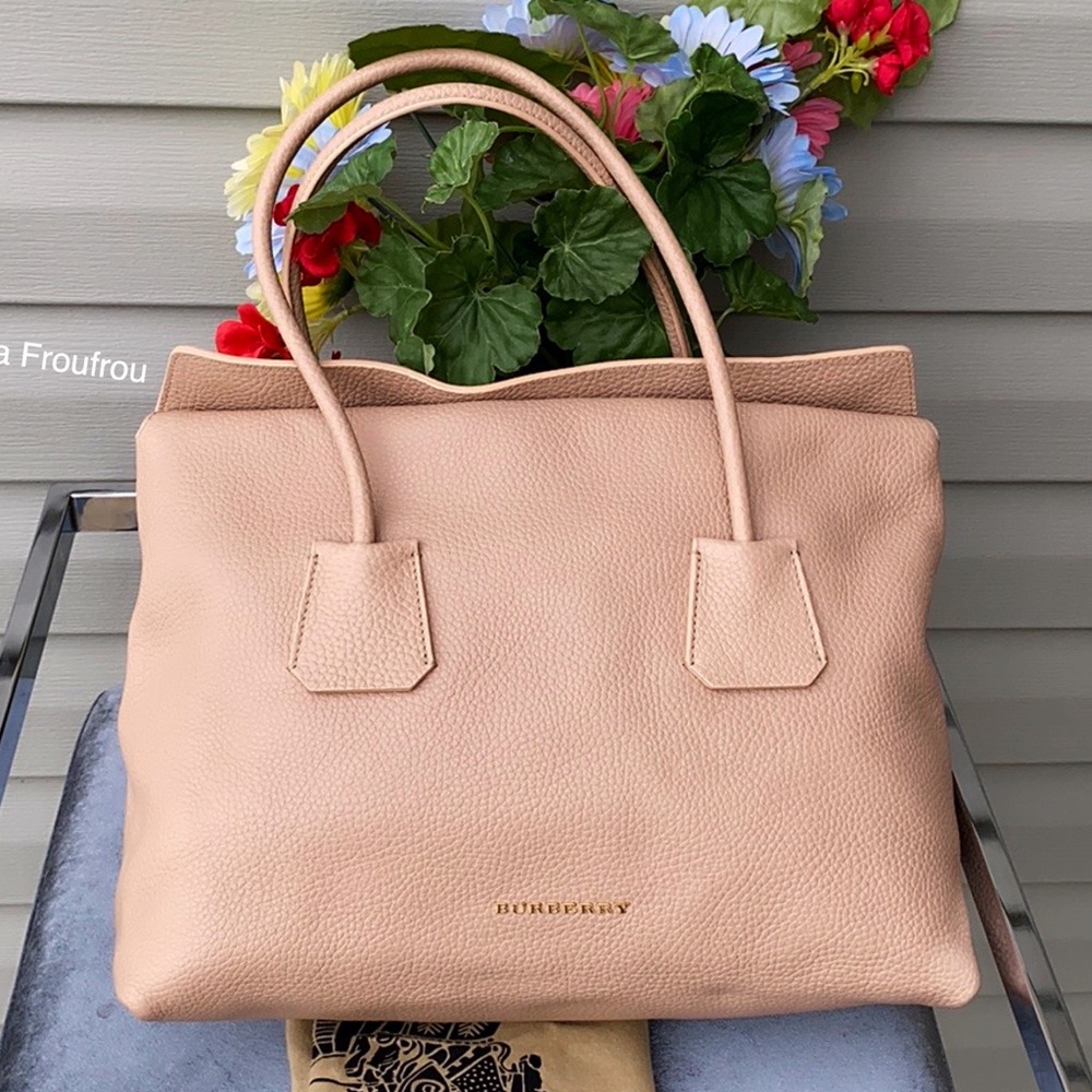 Authentic Burberry bag - Picture 11 of 14
